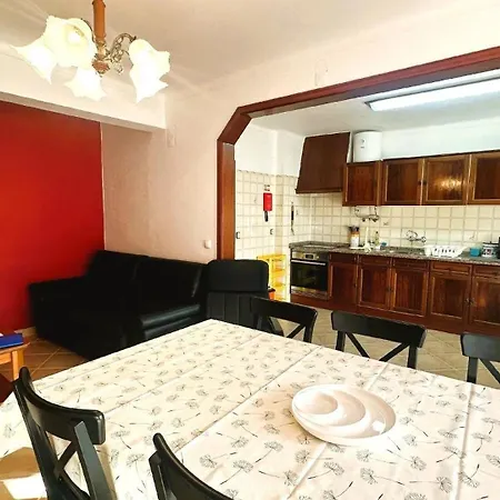 Charles Haus Apartment